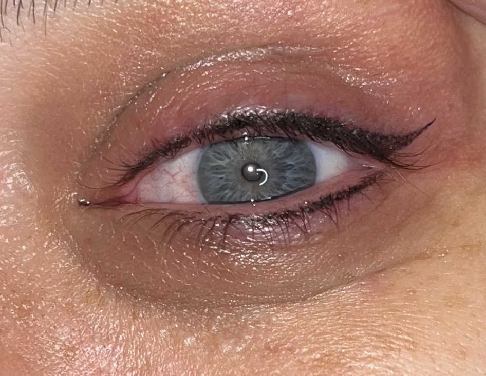 Ojos · Delineado completo
